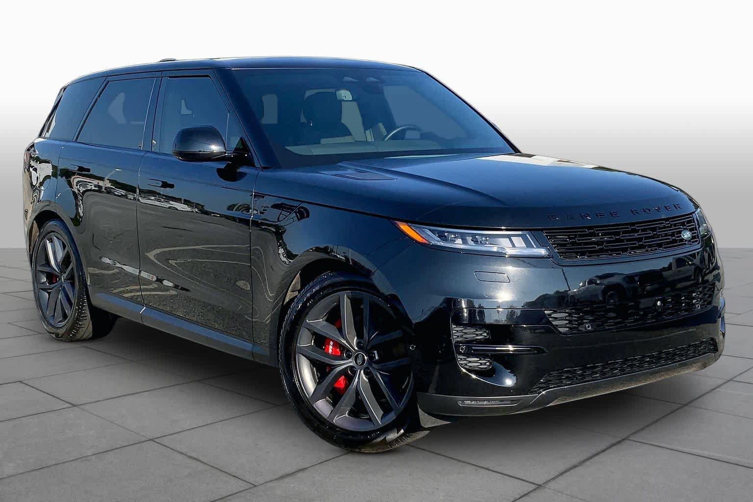 Used 2024 Land Rover Range Rover Sport SE AWD/4WD image 3