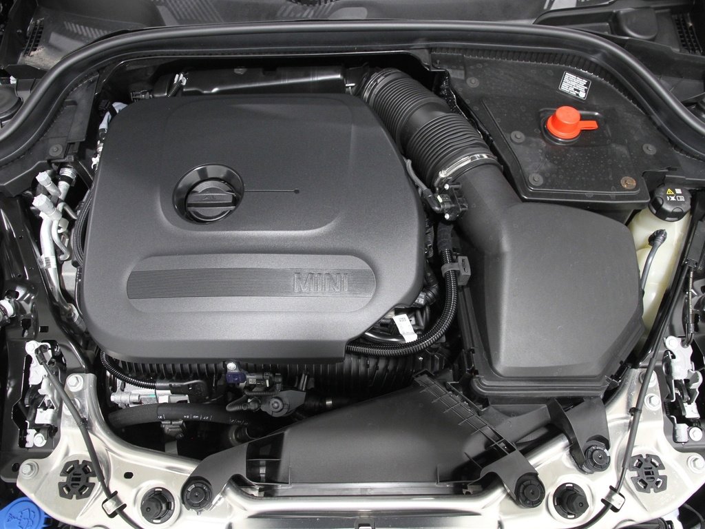 Certified 2025 MINI Cooper S image 20