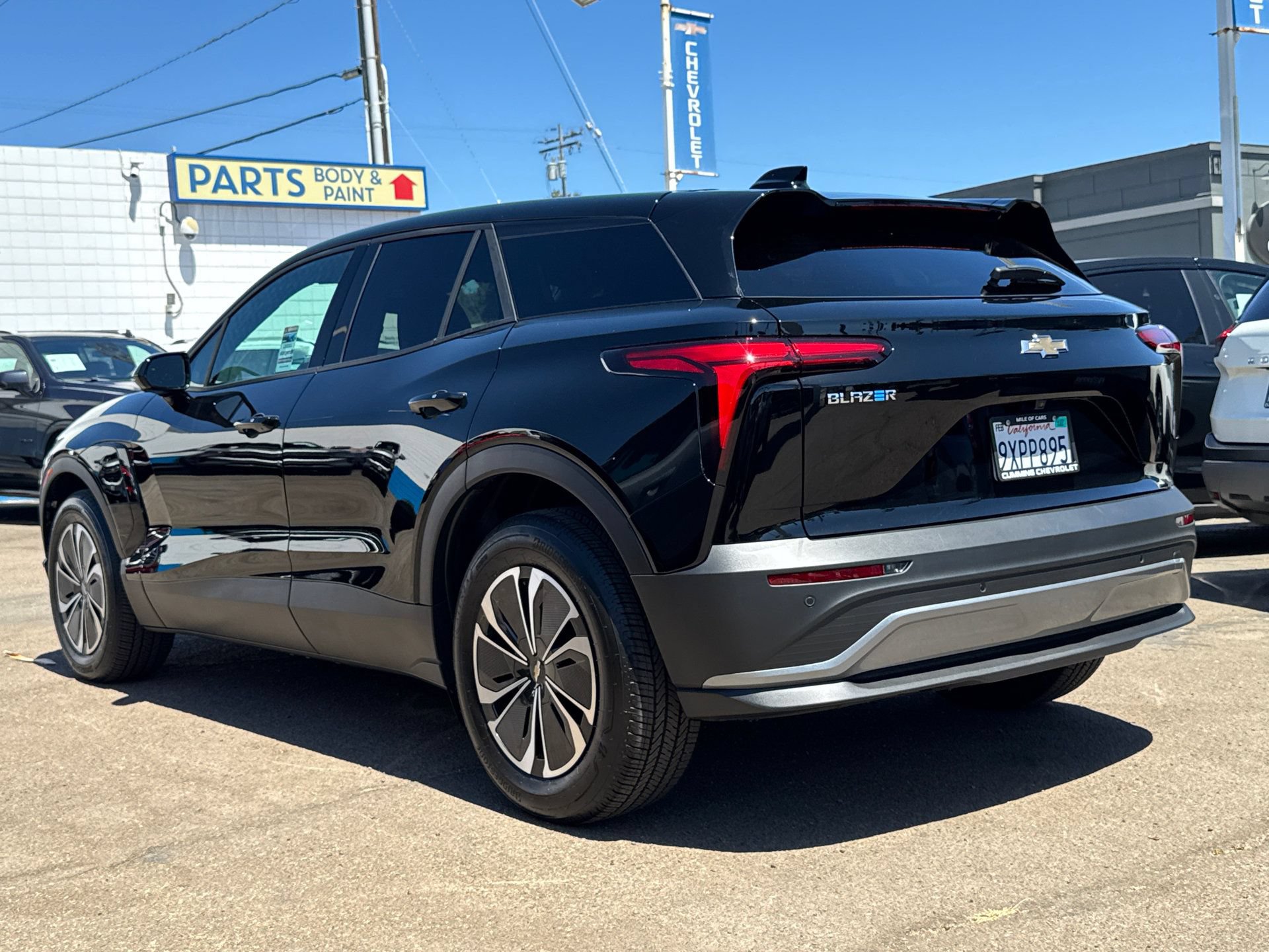Used 2026 Chevrolet Blazer EV LT FWD image 9