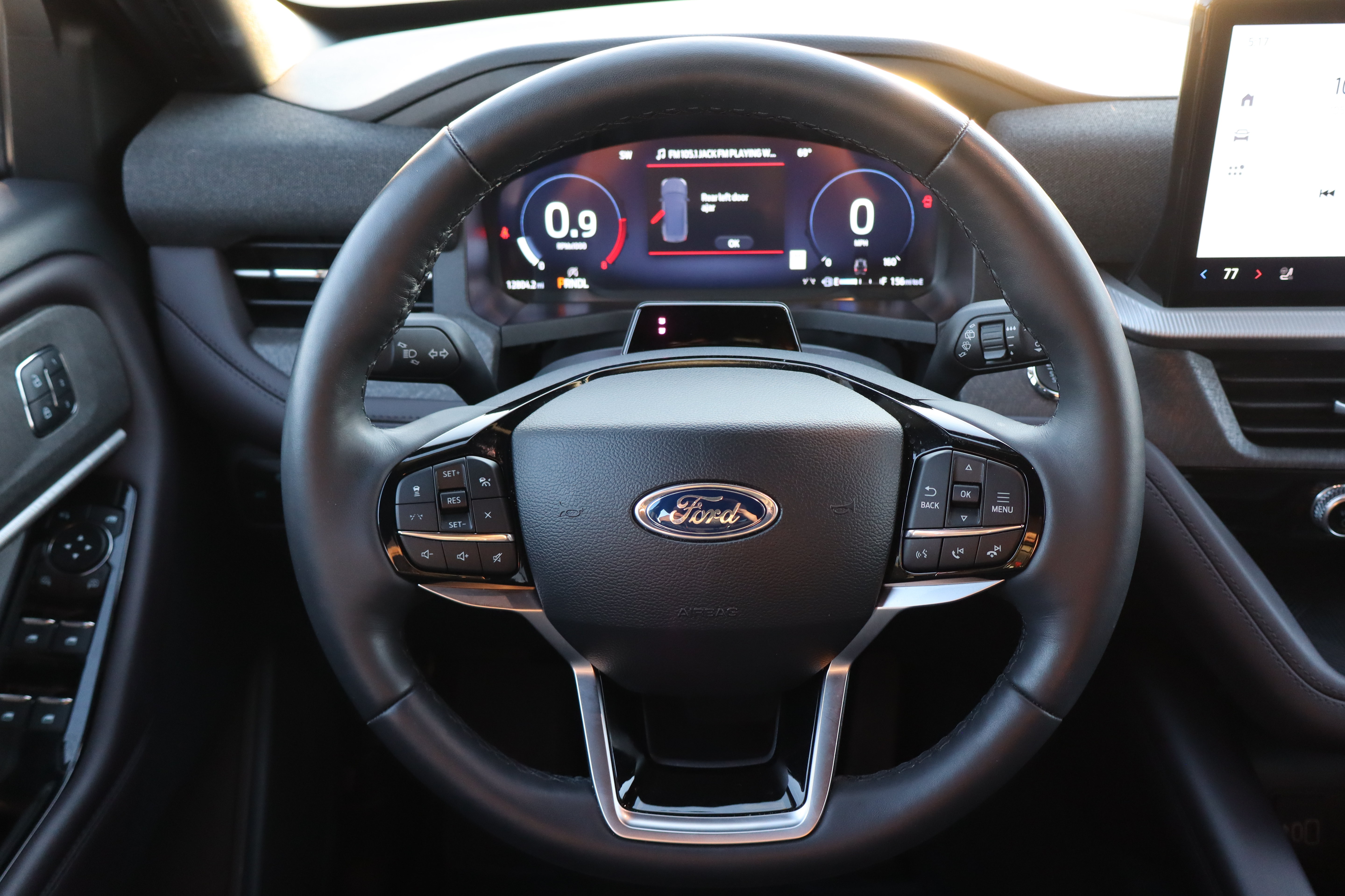 Used 2026 Ford Explorer Platinum AWD/4WD image 16