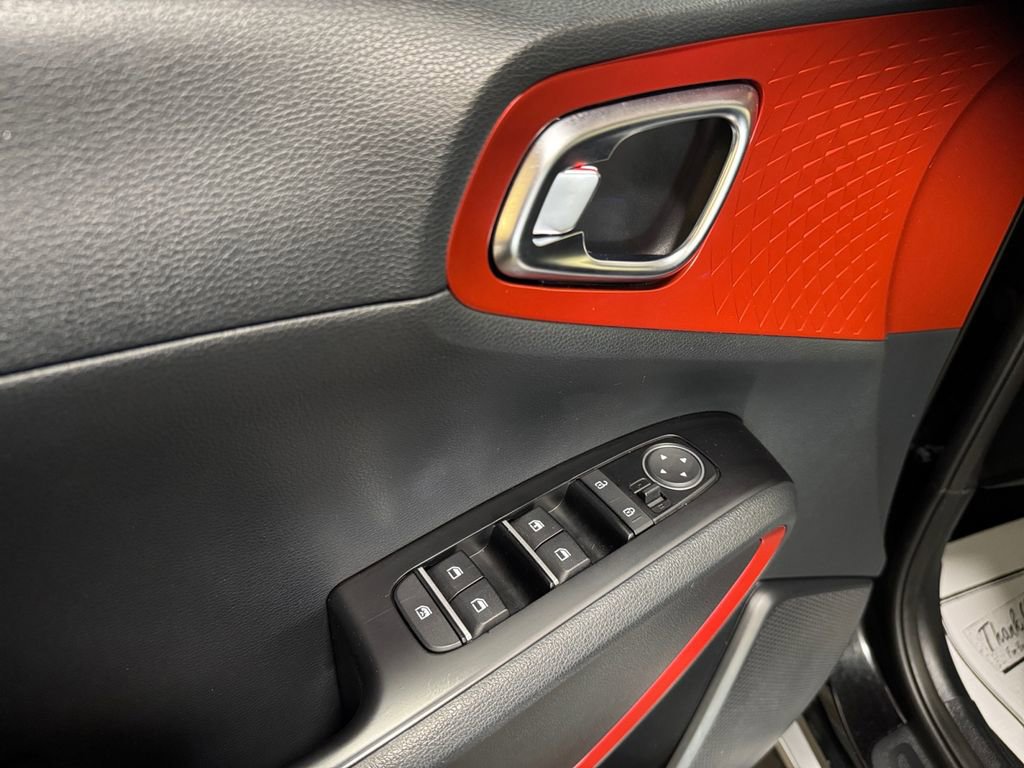 Certified 2023 Kia Soul GT-Line FWD image 14