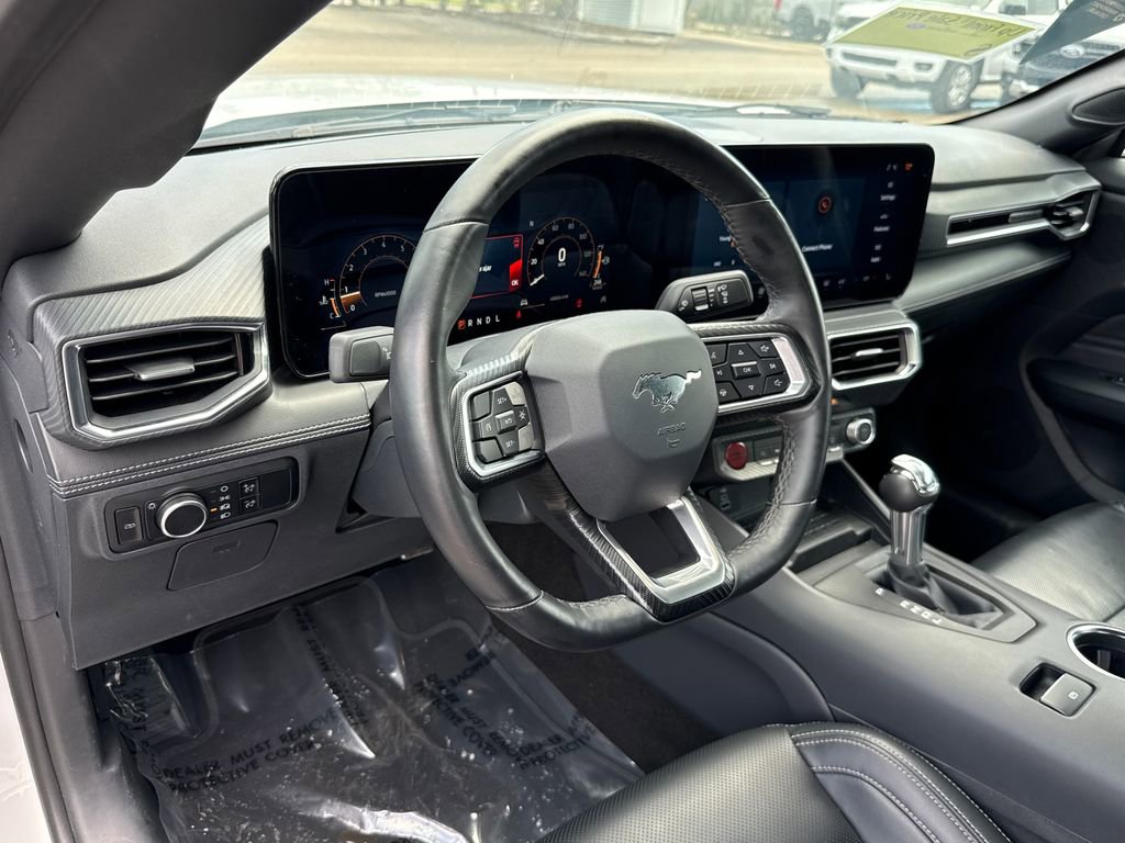 Used 2024 Ford Mustang Premium image 6