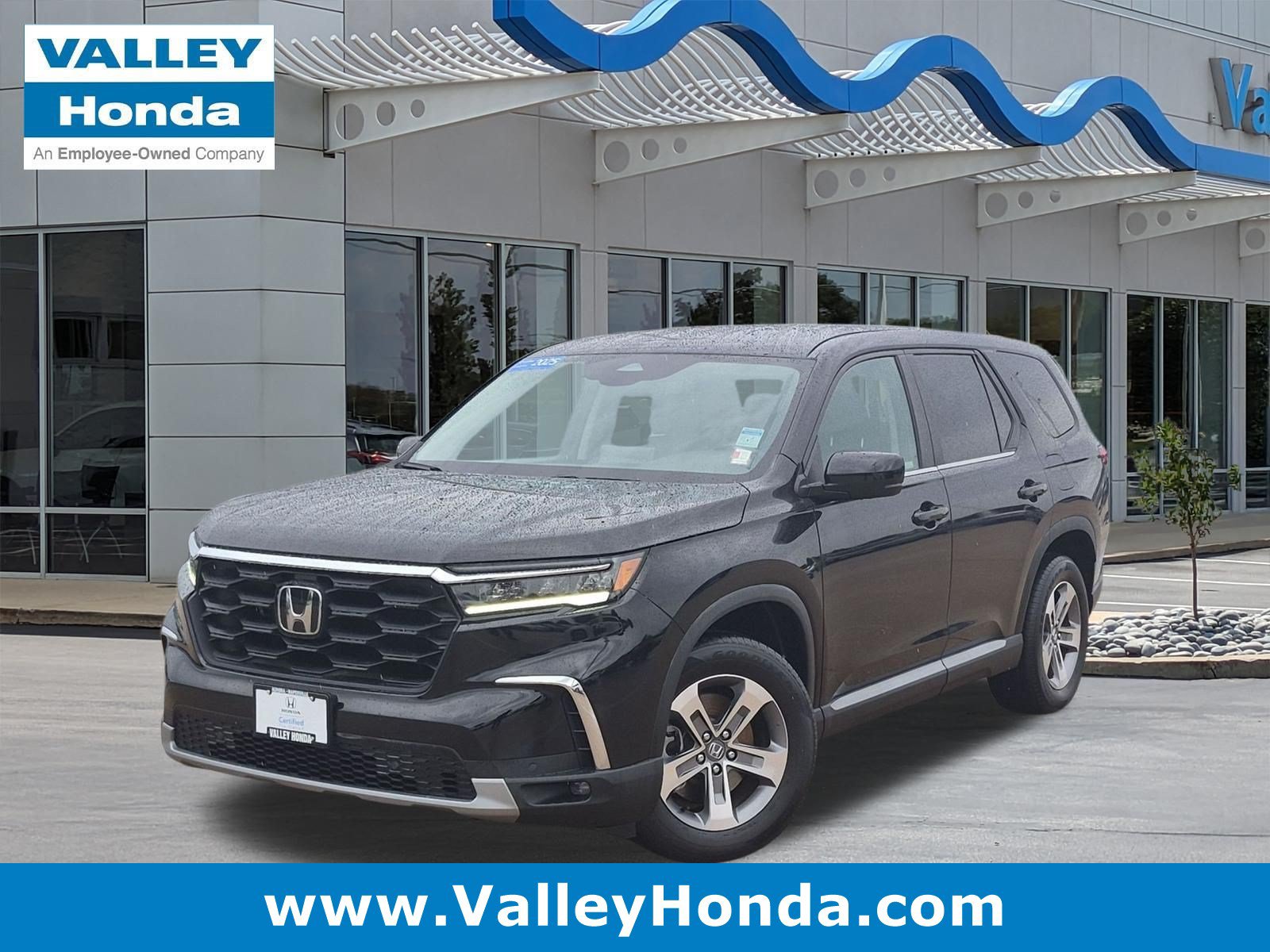 Certified 2025 Honda Pilot EX-L image 1