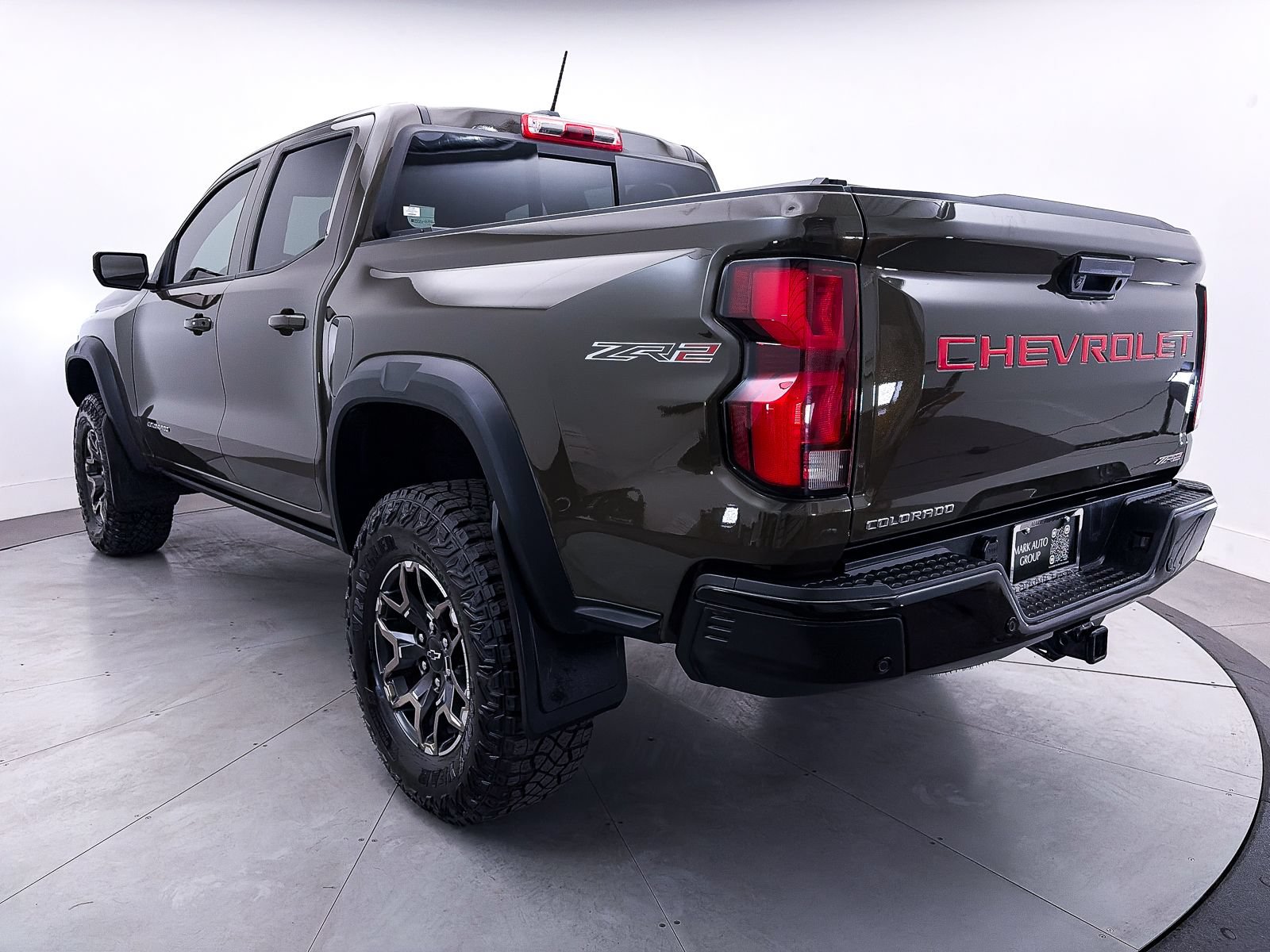 Used 2023 Chevrolet Colorado ZR2 w/ ZR2 Convenience Package III AWD/4WD image 15