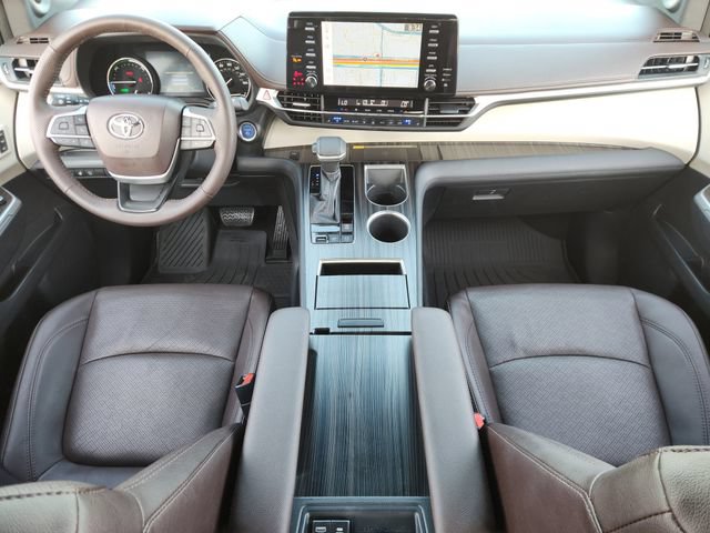 Certified 2021 Toyota Sienna Platinum FWD image 27