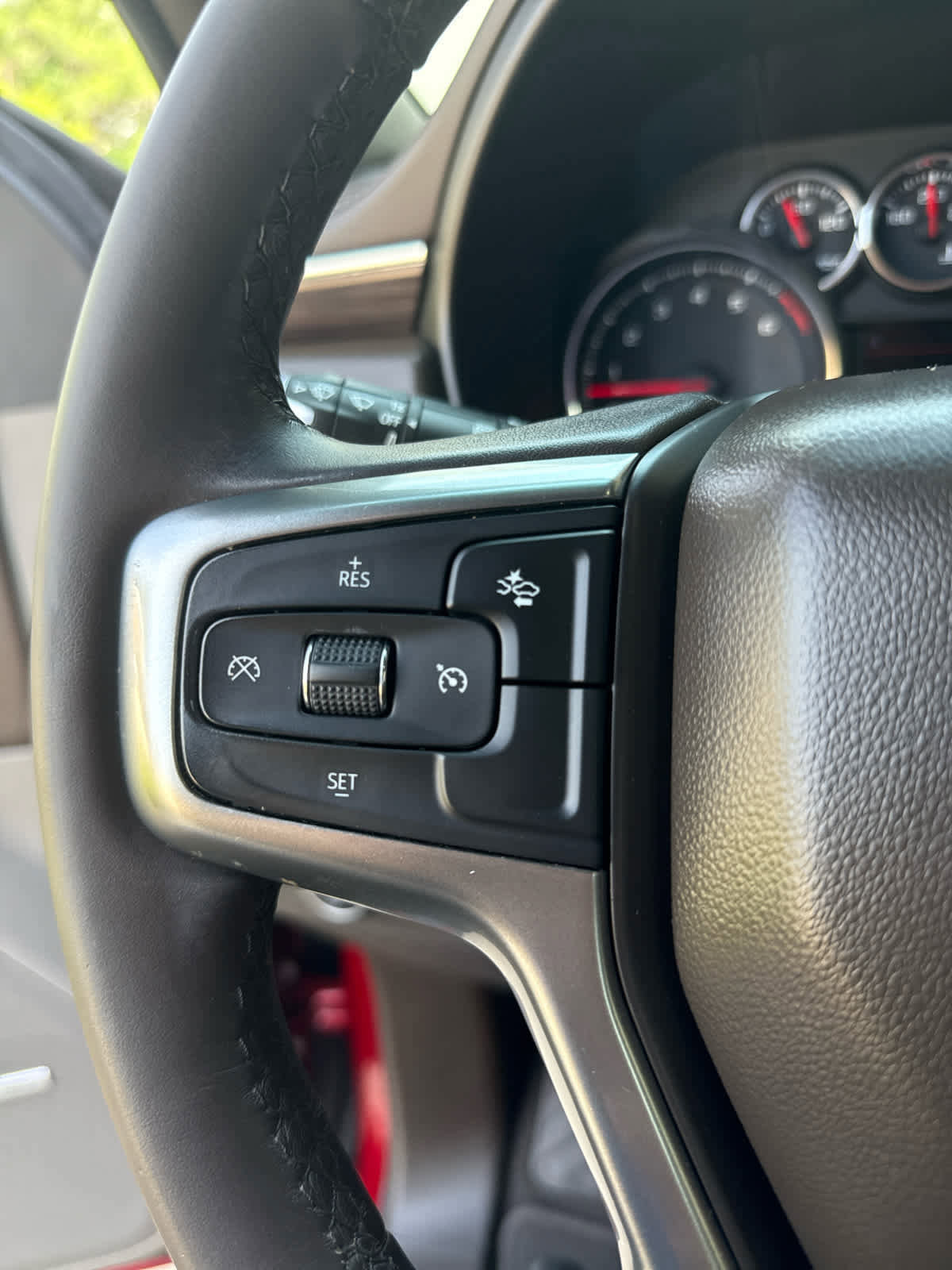 Used 2021 Chevrolet Tahoe Z71 image 22