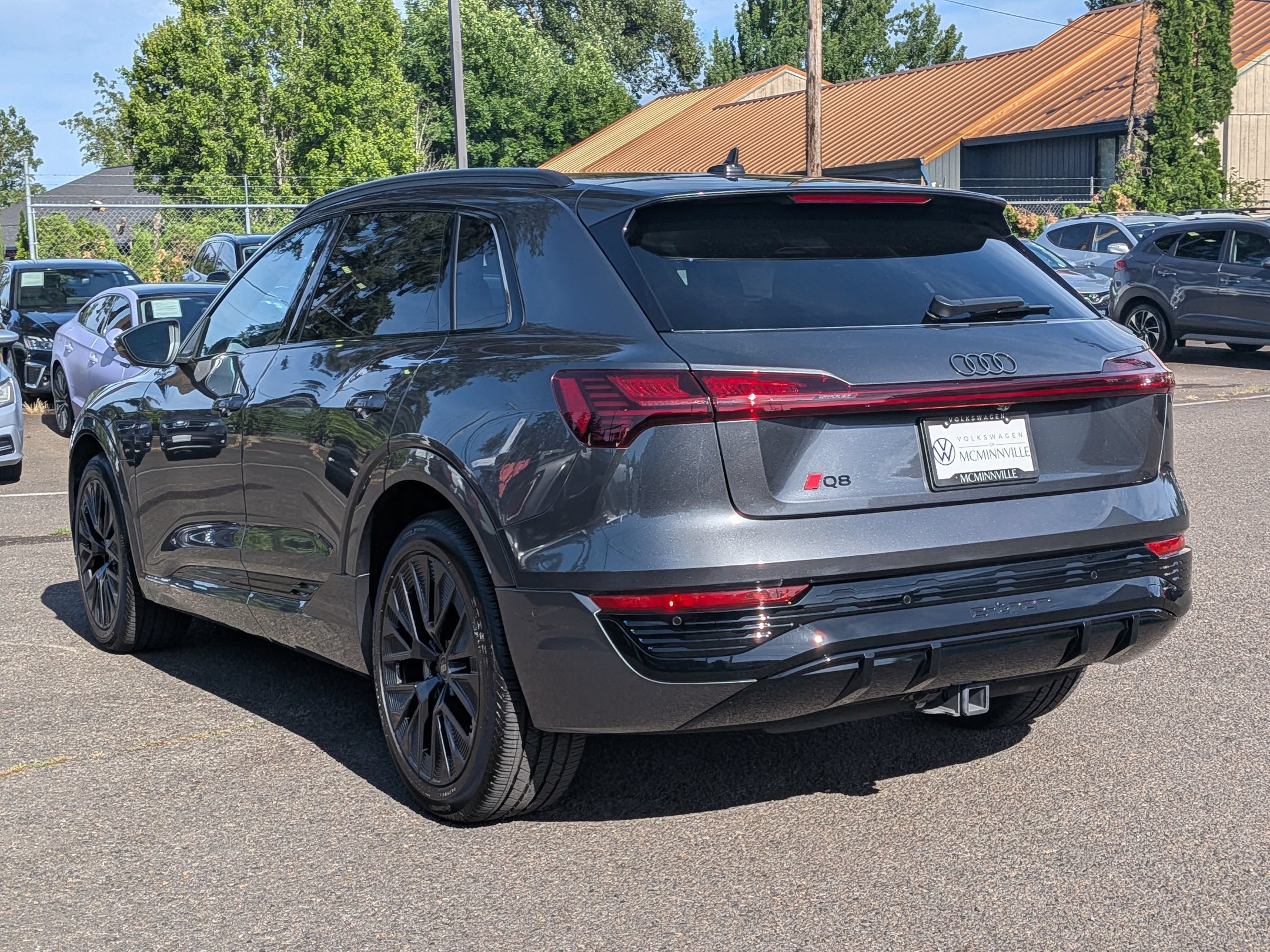 Used 2024 Audi Q8 e-tron Premium Plus w/ Prestige Package AWD/4WD image 3