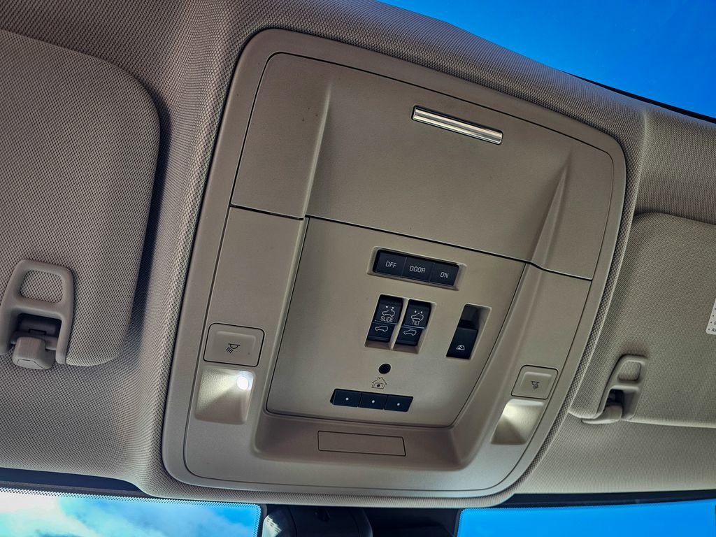 Used 2018 GMC Sierra 3500 Denali w/ Duramax Plus Package image 38