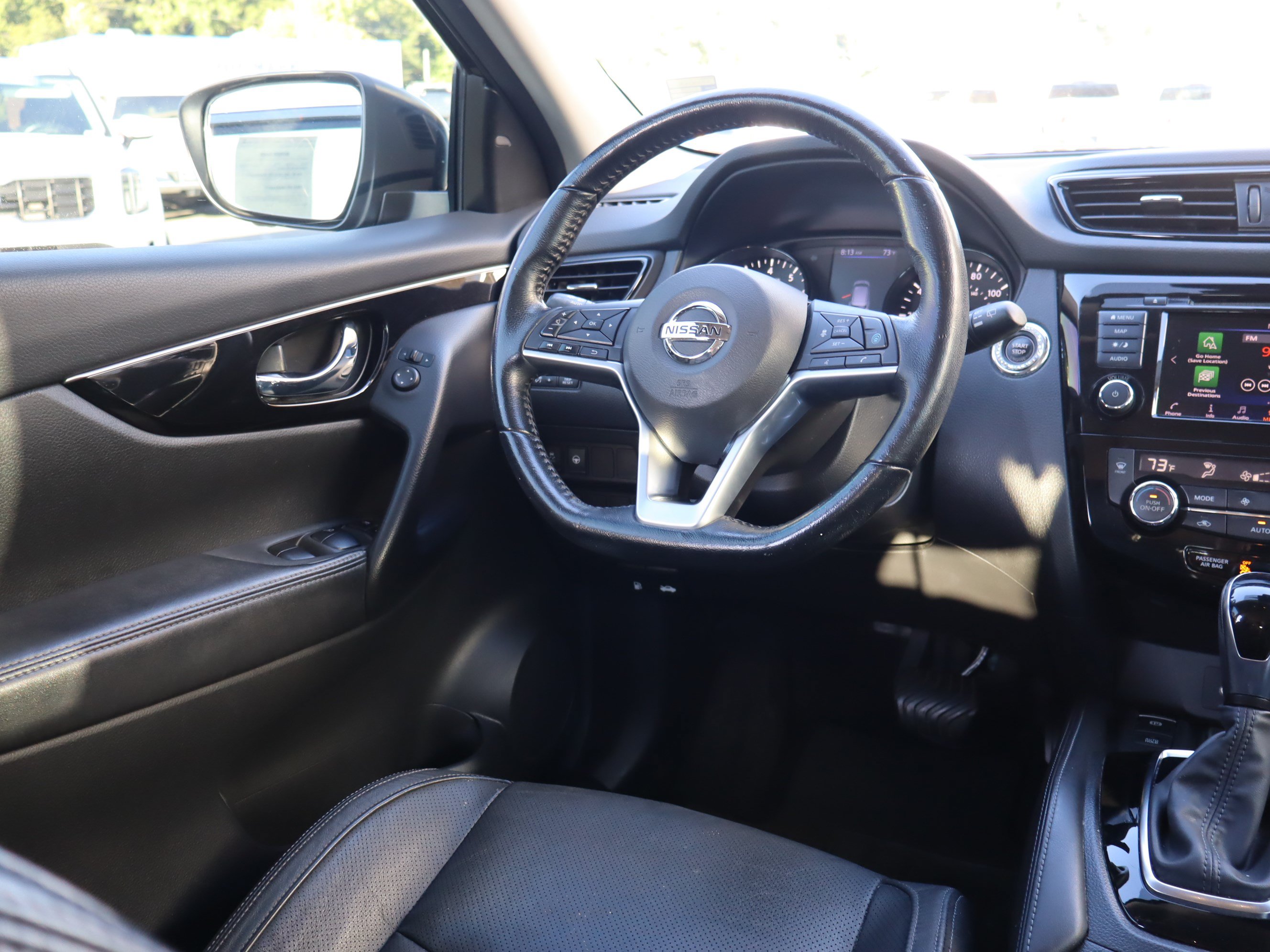 Used 2019 Nissan Rogue Sport SL FWD image 12