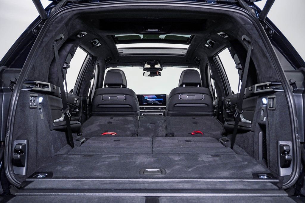 Used 2023 BMW X7 xDrive40i w/ Executive Package image 26