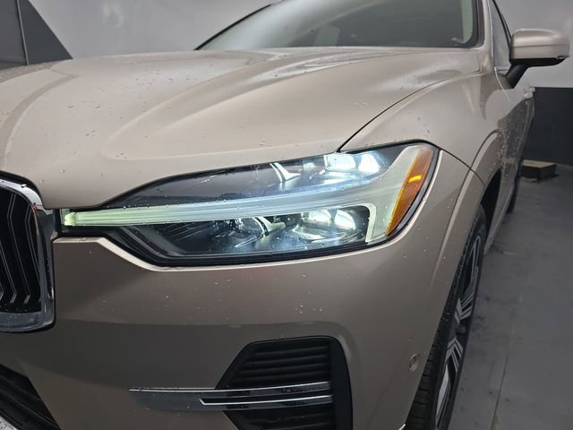 Used 2023 Volvo XC60 B5 Plus w/ Protection Package Premier image 14