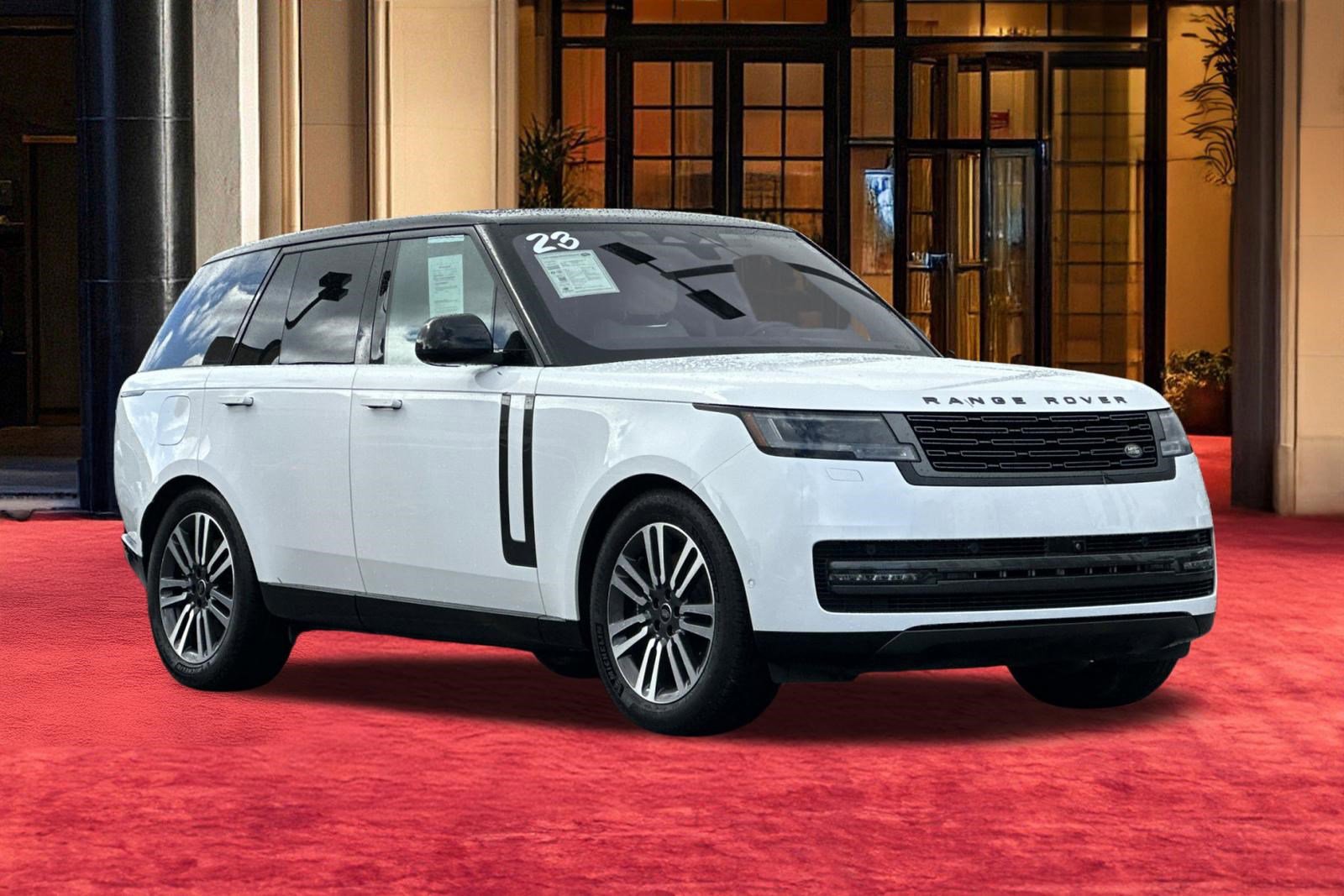 Used 2023 Land Rover Range Rover SE image 8