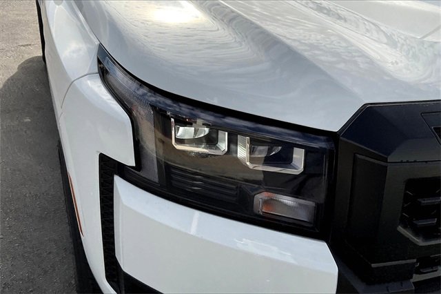 New 2026 Nissan Frontier S image 10