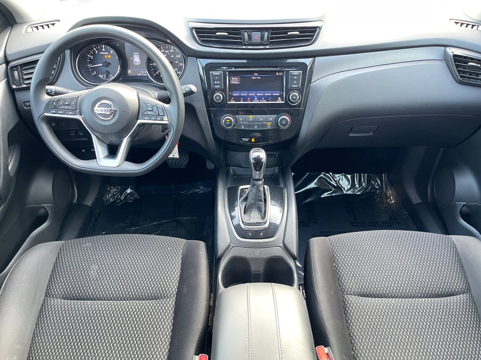 Used 2022 Nissan Rogue Sport S image 10