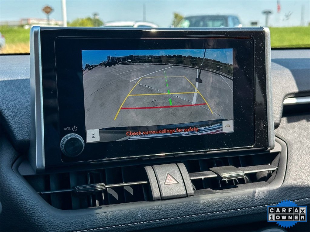 Used 2025 Toyota RAV4 XLE image 31