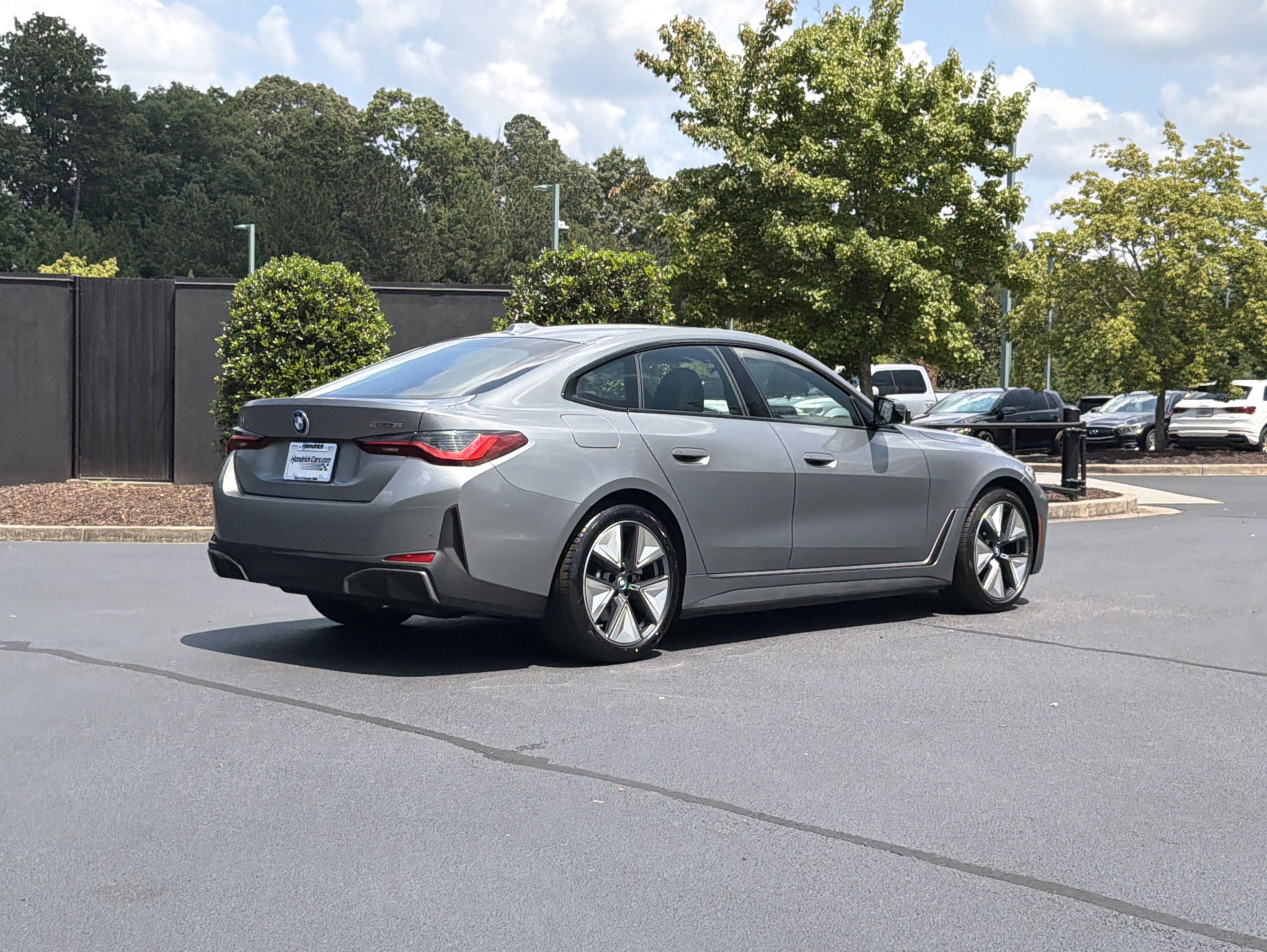 Used 2023 BMW i4 eDrive35 RWD image 3