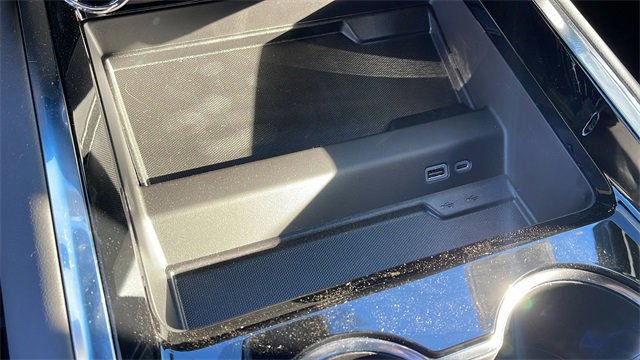 New 2025 Chevrolet Tahoe LS w/ LPO, Dark Essentials Package image 17