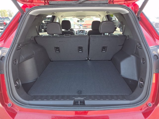 Used 2024 Chevrolet Equinox LT w/ LPO, Floor Liner Package FWD image 17