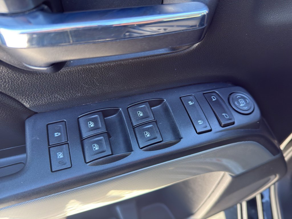 Used 2017 Chevrolet Silverado 1500 LT w/ All Star Edition image 17