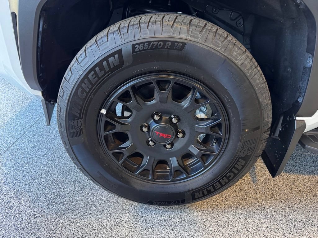 Certified 2025 Toyota 4Runner TRD Off-Road AWD/4WD image 17