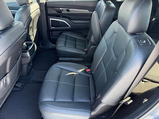 Used 2021 Kia Telluride EX w/ EX Premium Package image 21