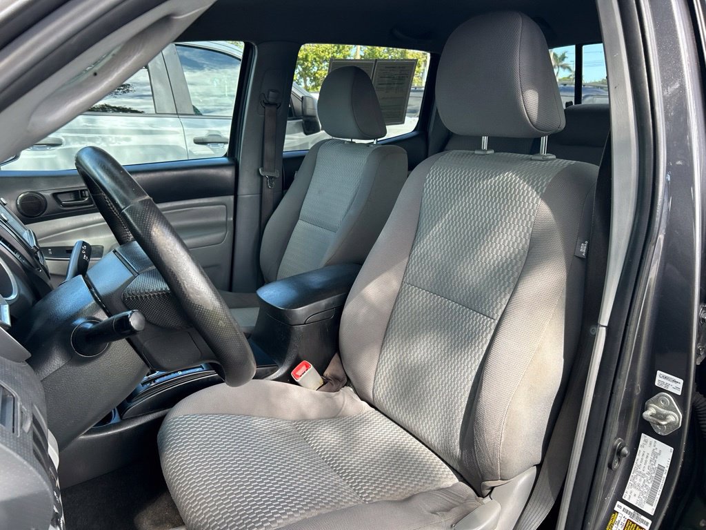 Used 2015 Toyota Tacoma PreRunner w/ Convenience Package RWD image 18