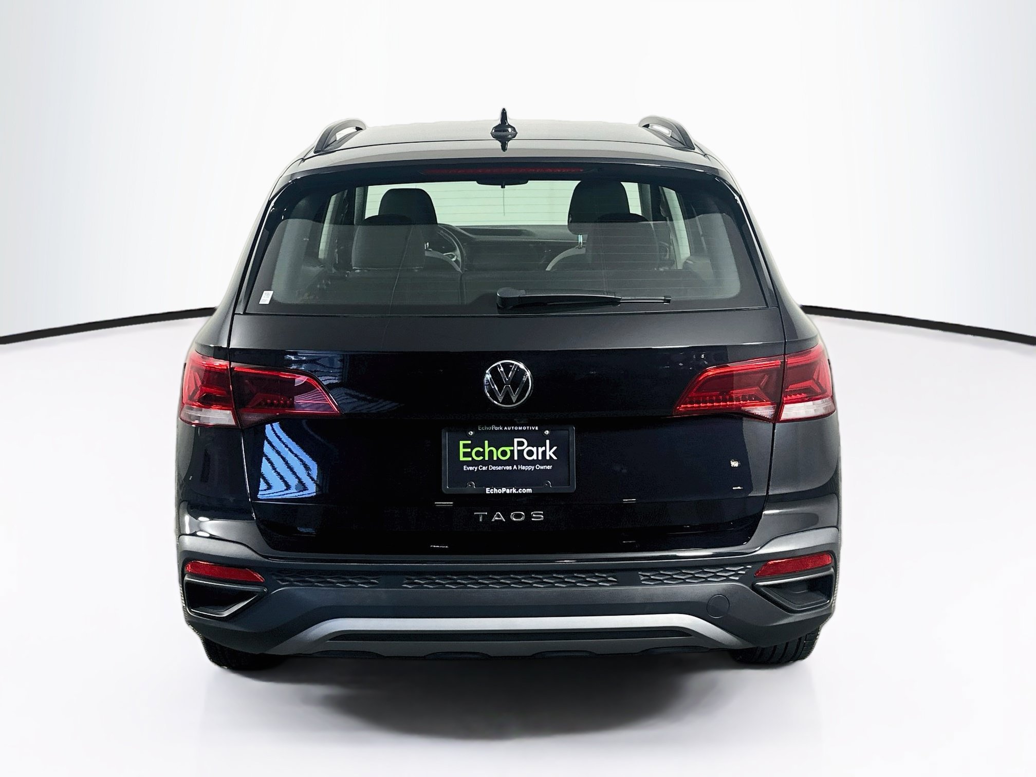 Used 2024 Volkswagen Taos S FWD image 7