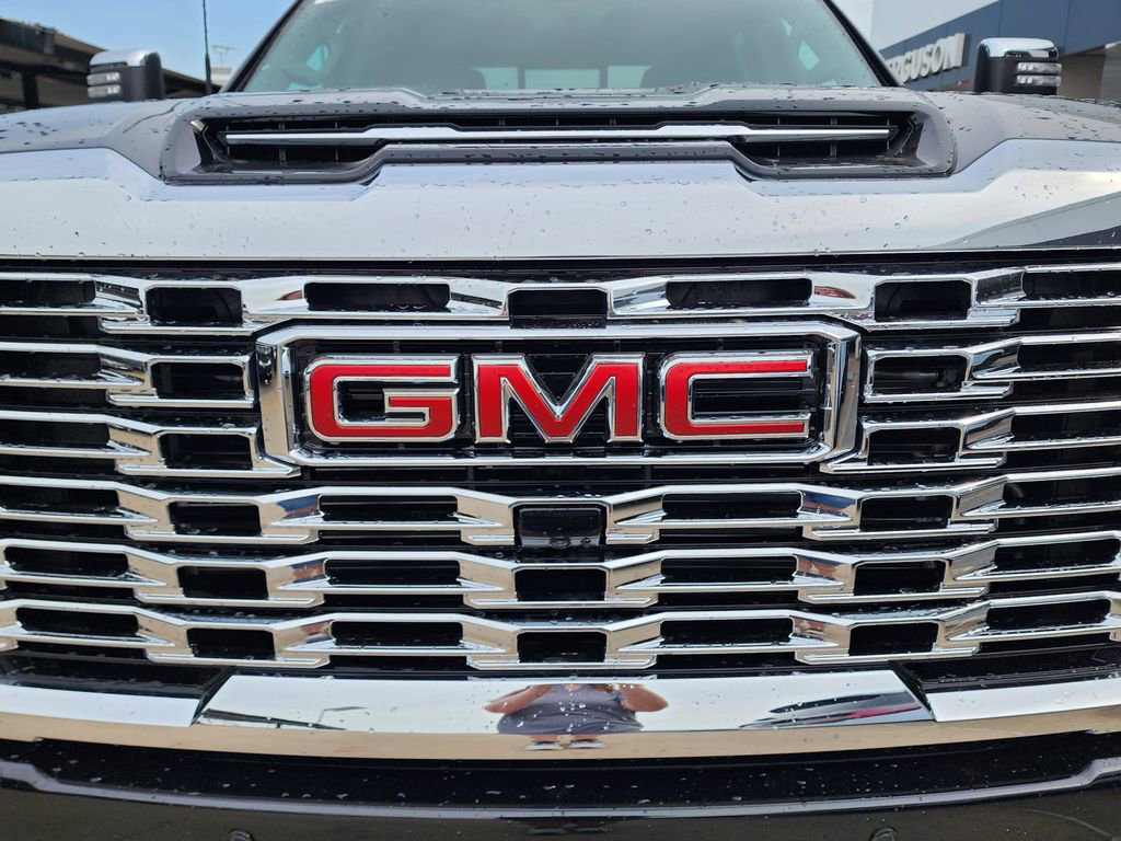 New 2026 GMC Sierra 2500 Denali image 9