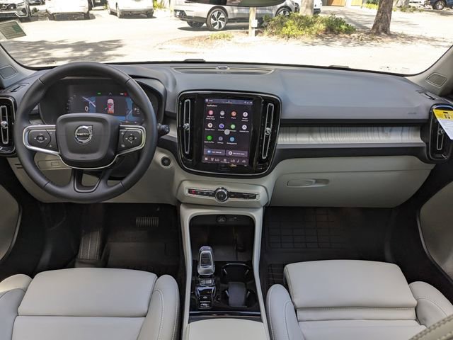 New 2026 Volvo XC40 B5 Ultra w/ Climate Package image 16