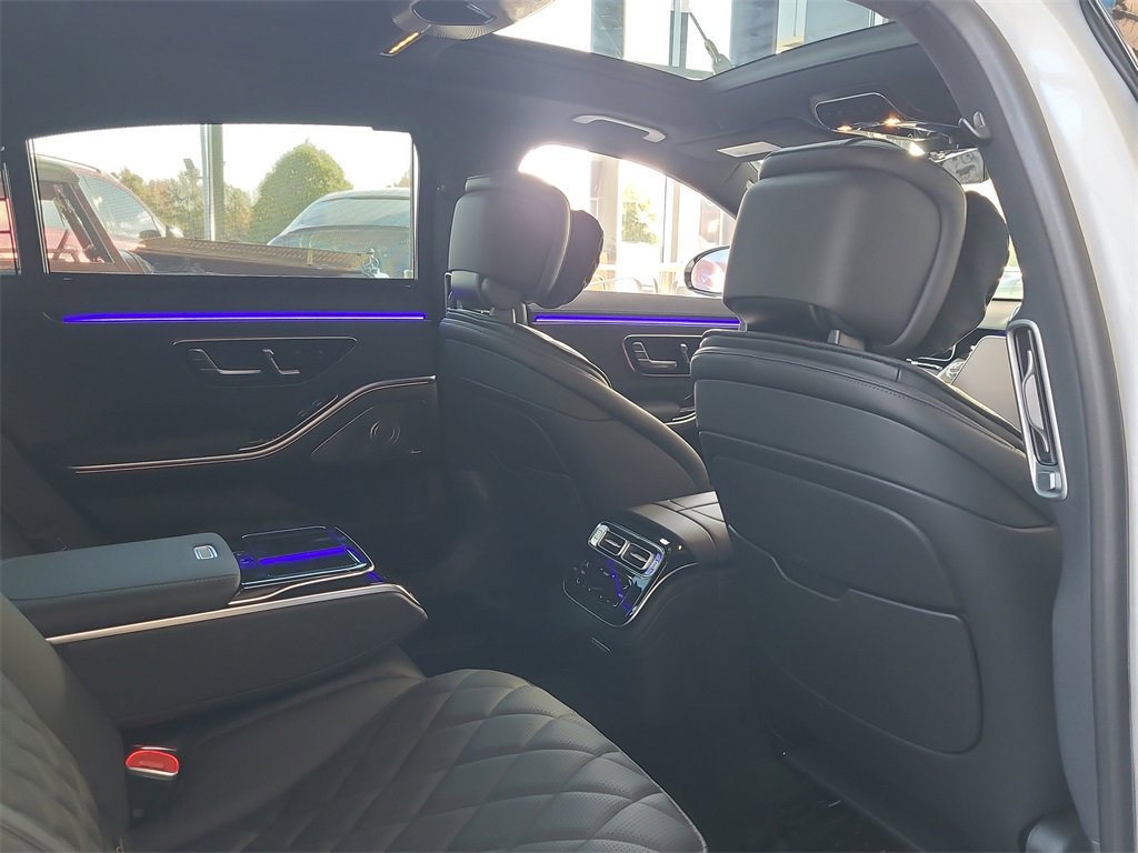 New 2026 Mercedes-Benz S 580 4MATIC Sedan image 15
