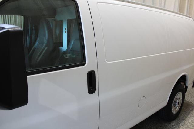 Used 2014 GMC Savana 3500 RWD image 8