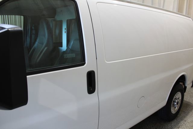 Used 2014 GMC Savana 3500 DURAMAX image 8