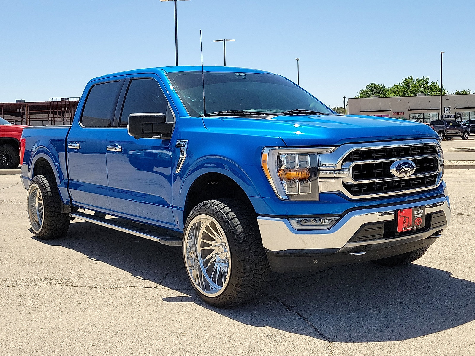 Used 2021 Ford F150 XLT w/ Equipment Group 302A High AWD/4WD image 6