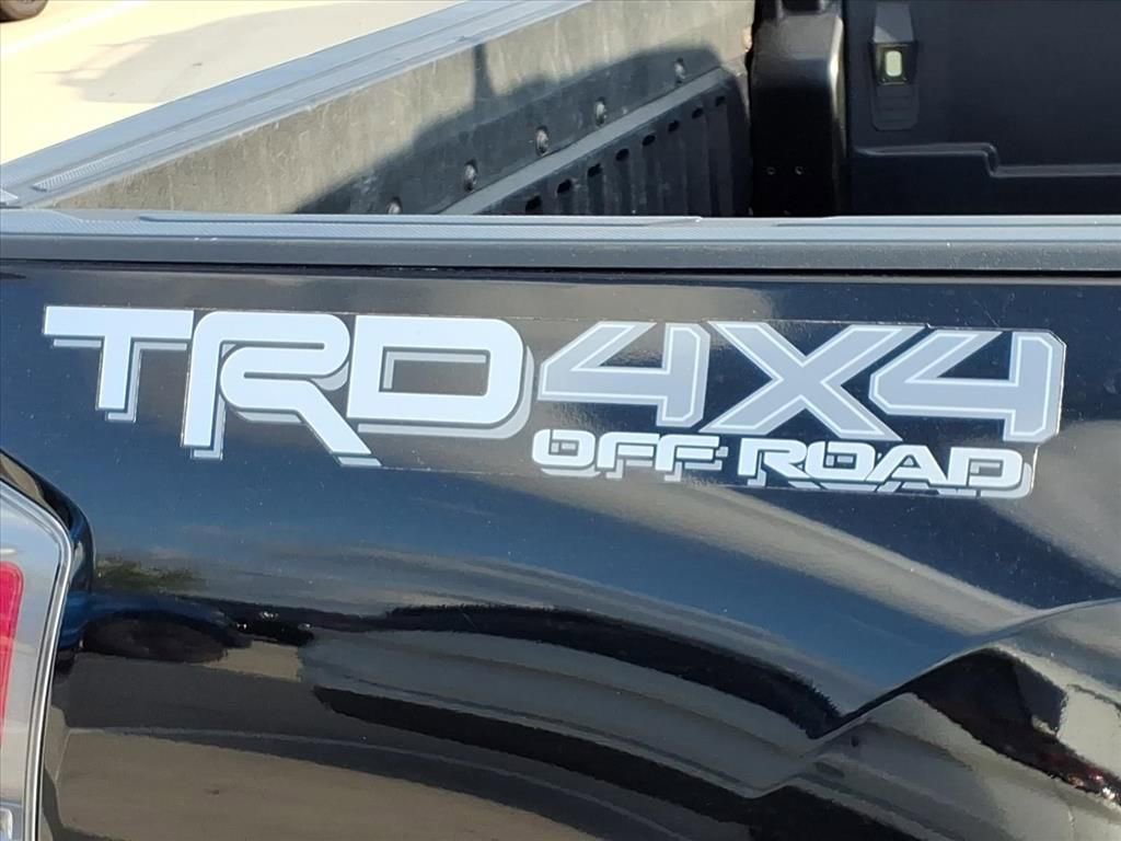Used 2021 Toyota Tacoma TRD Off-Road image 11