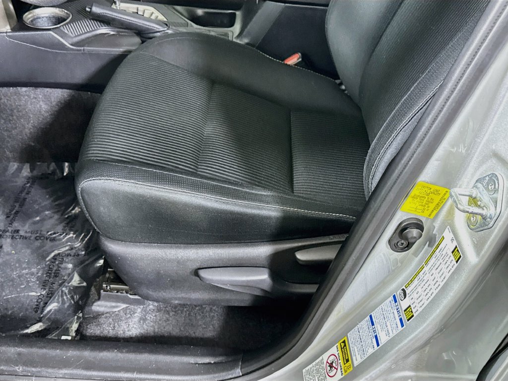 Used 2015 Toyota RAV4 XLE AWD/4WD image 24