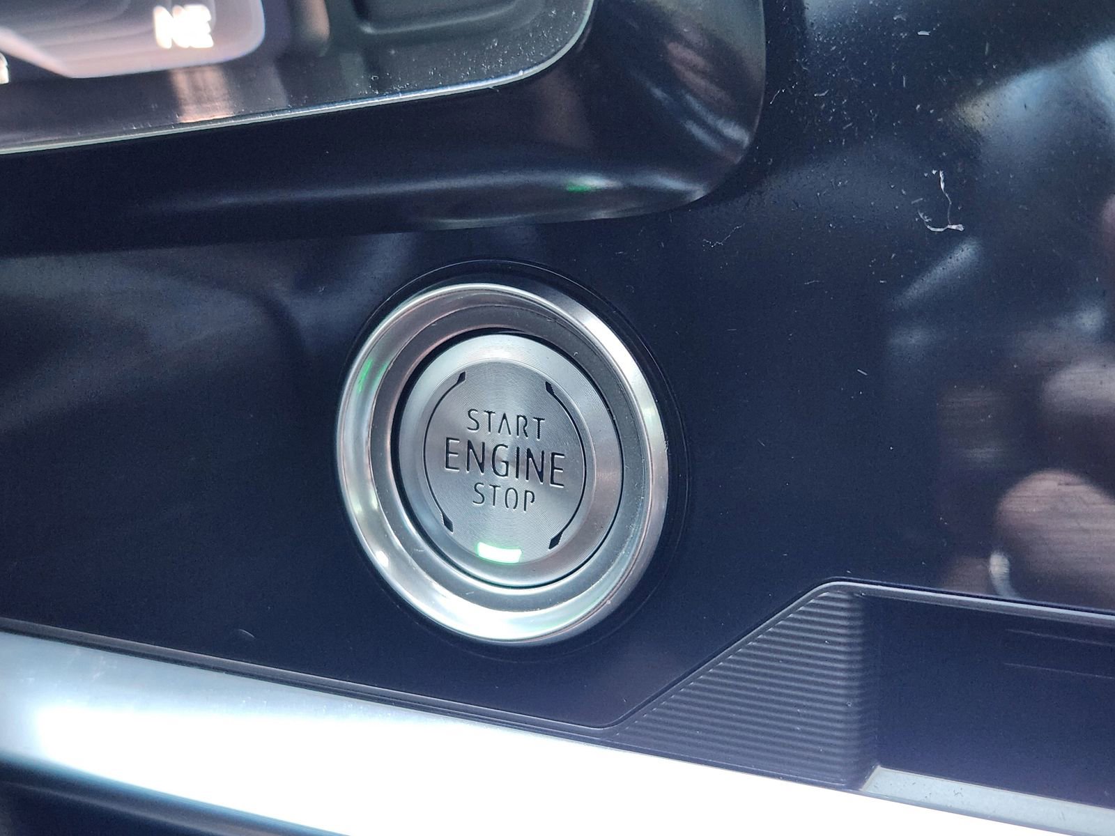 Used 2022 Chevrolet Corvette Stingray w/ Z51 Performance Package image 24