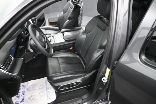Used 2025 Jeep Wagoneer 4WD image 20