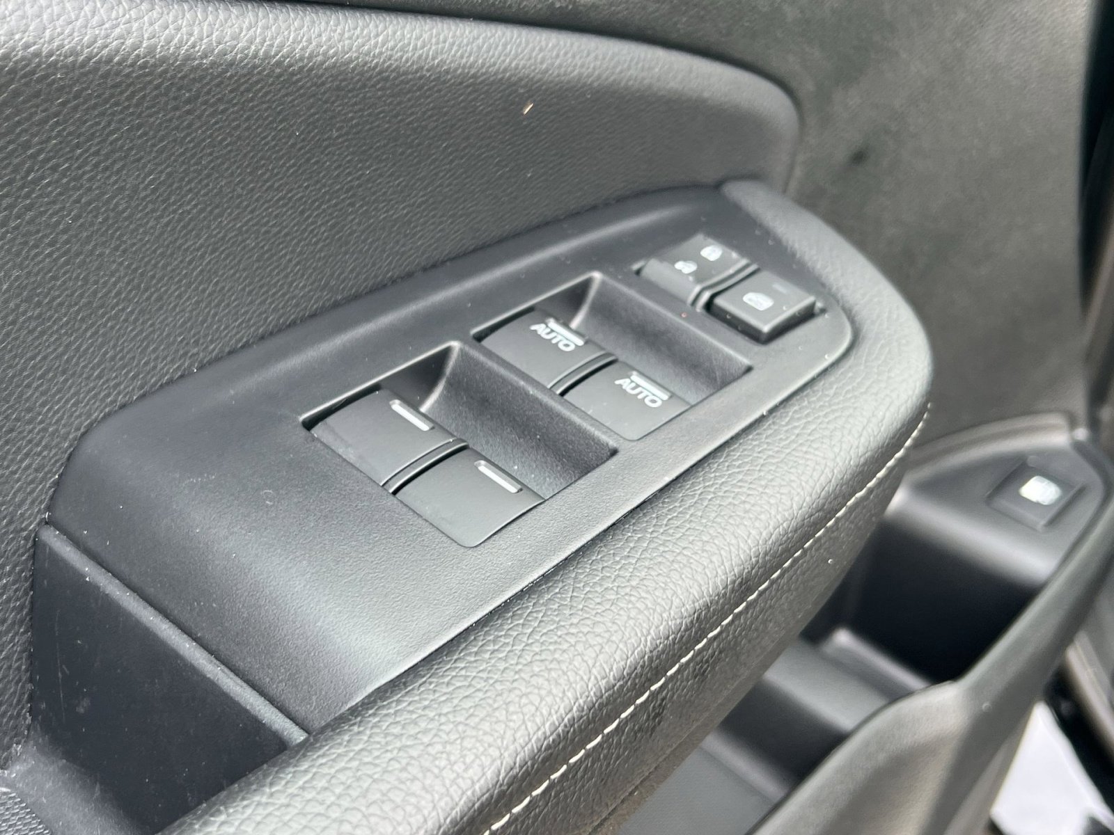 Used 2025 Honda Ridgeline Sport+ image 12