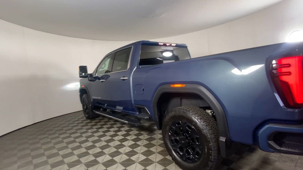 New 2025 GMC Sierra 2500 Denali w/ Denali Reserve Package image 9