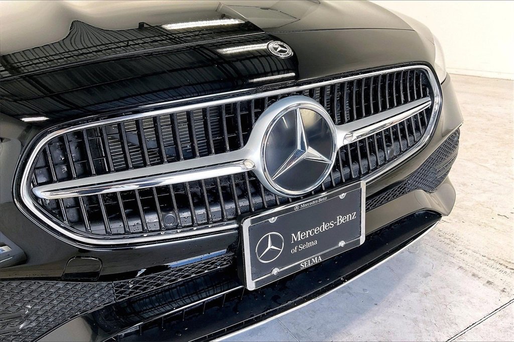 Used 2025 Mercedes-Benz C 300 Sedan image 30