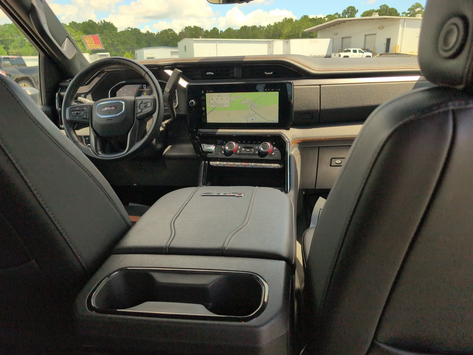 Used 2025 GMC Sierra 2500 AT4 w/ AT4 Premium Plus Package AWD/4WD image 17