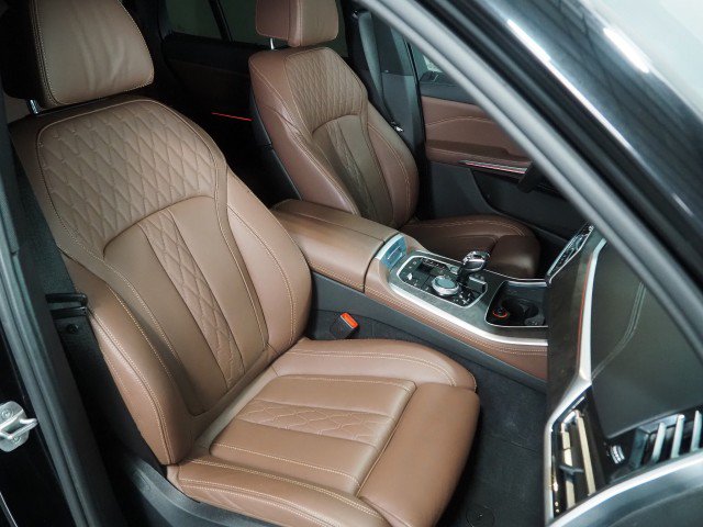 Used 2023 BMW X5 xDrive45e w/ Executive Package AWD/4WD image 2
