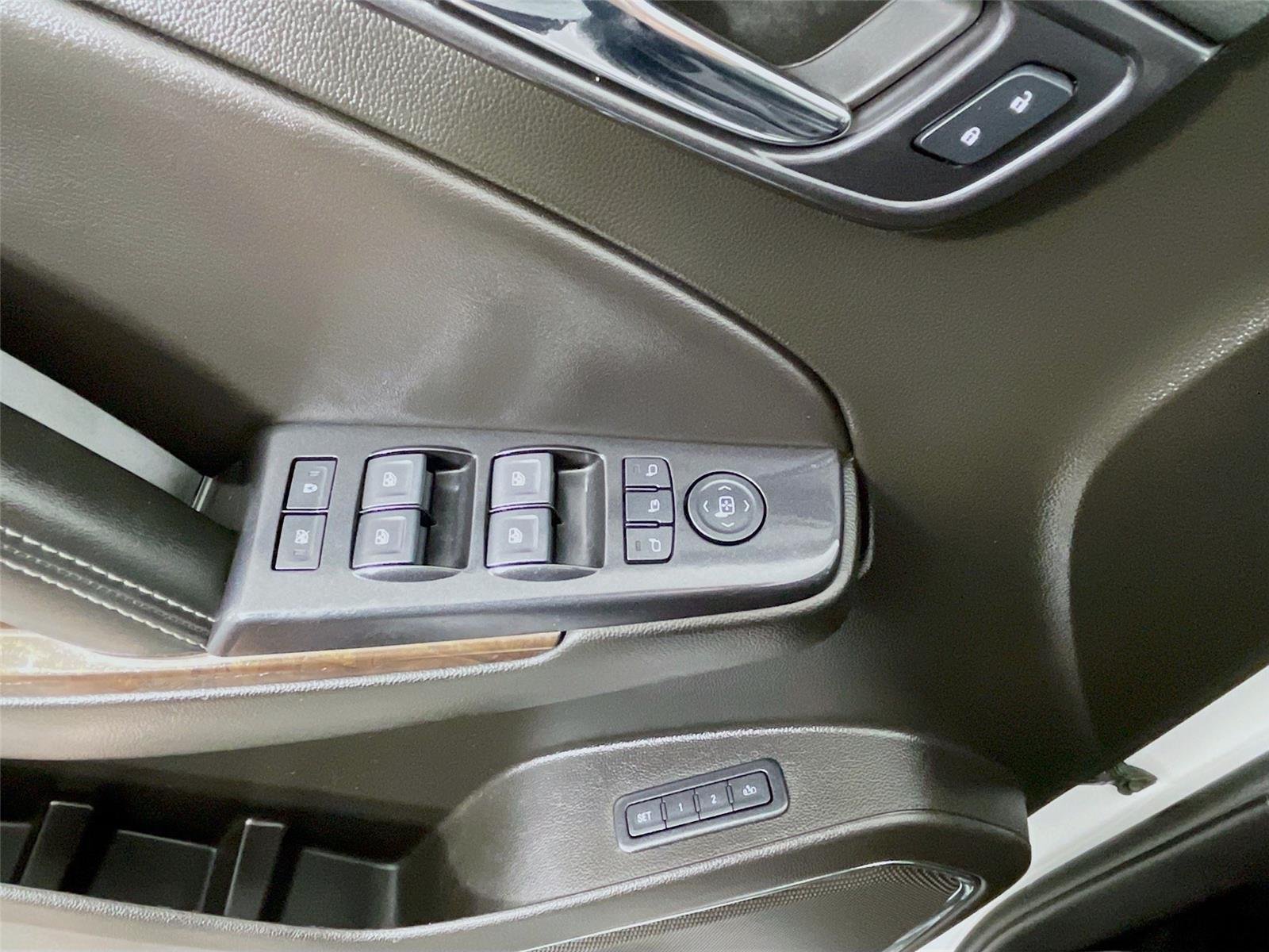 Used 2018 Chevrolet Suburban LT AWD/4WD image 22
