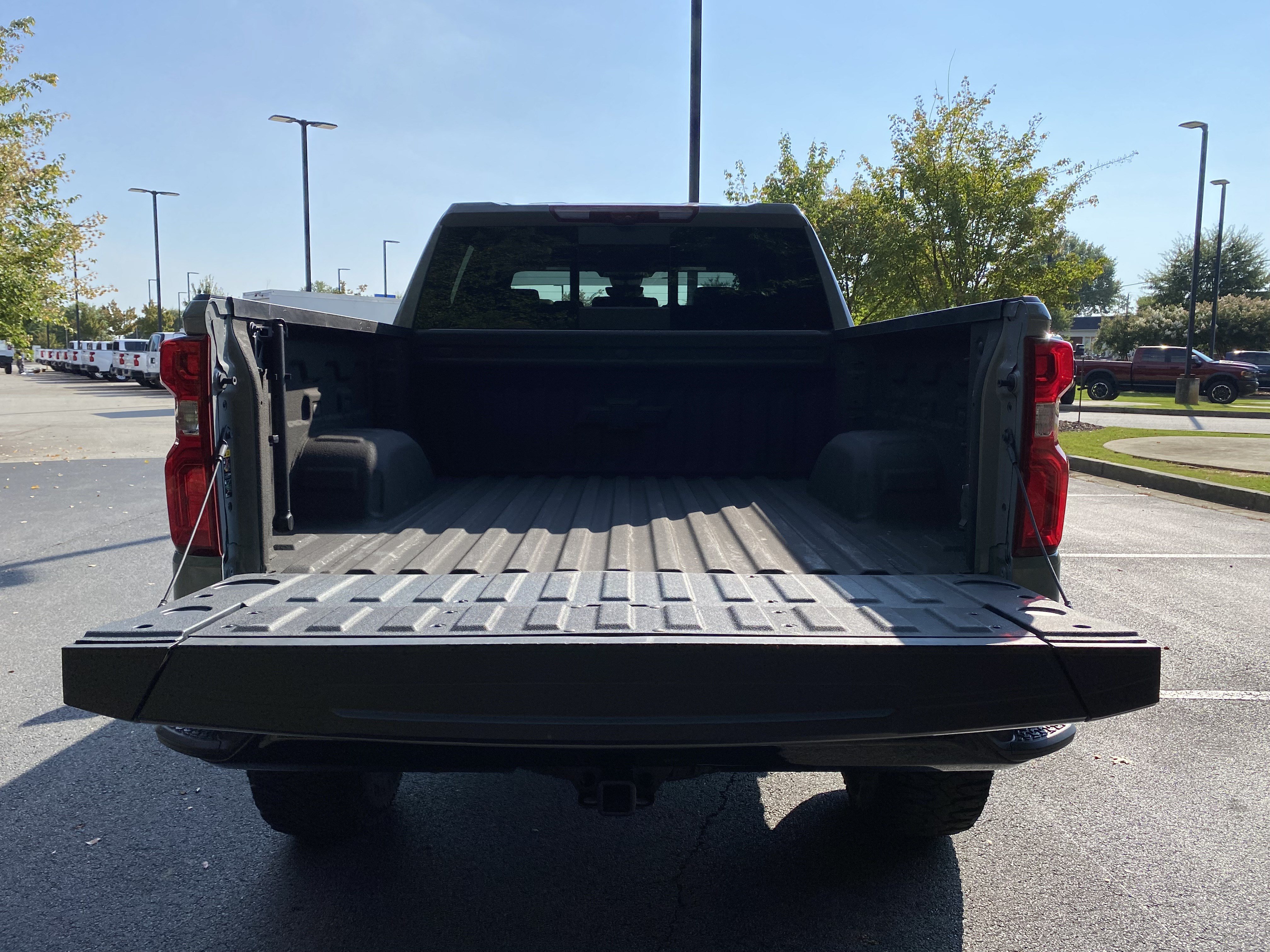 Used 2025 Chevrolet Silverado 1500 ZR2 w/ Technology Package AWD/4WD image 12