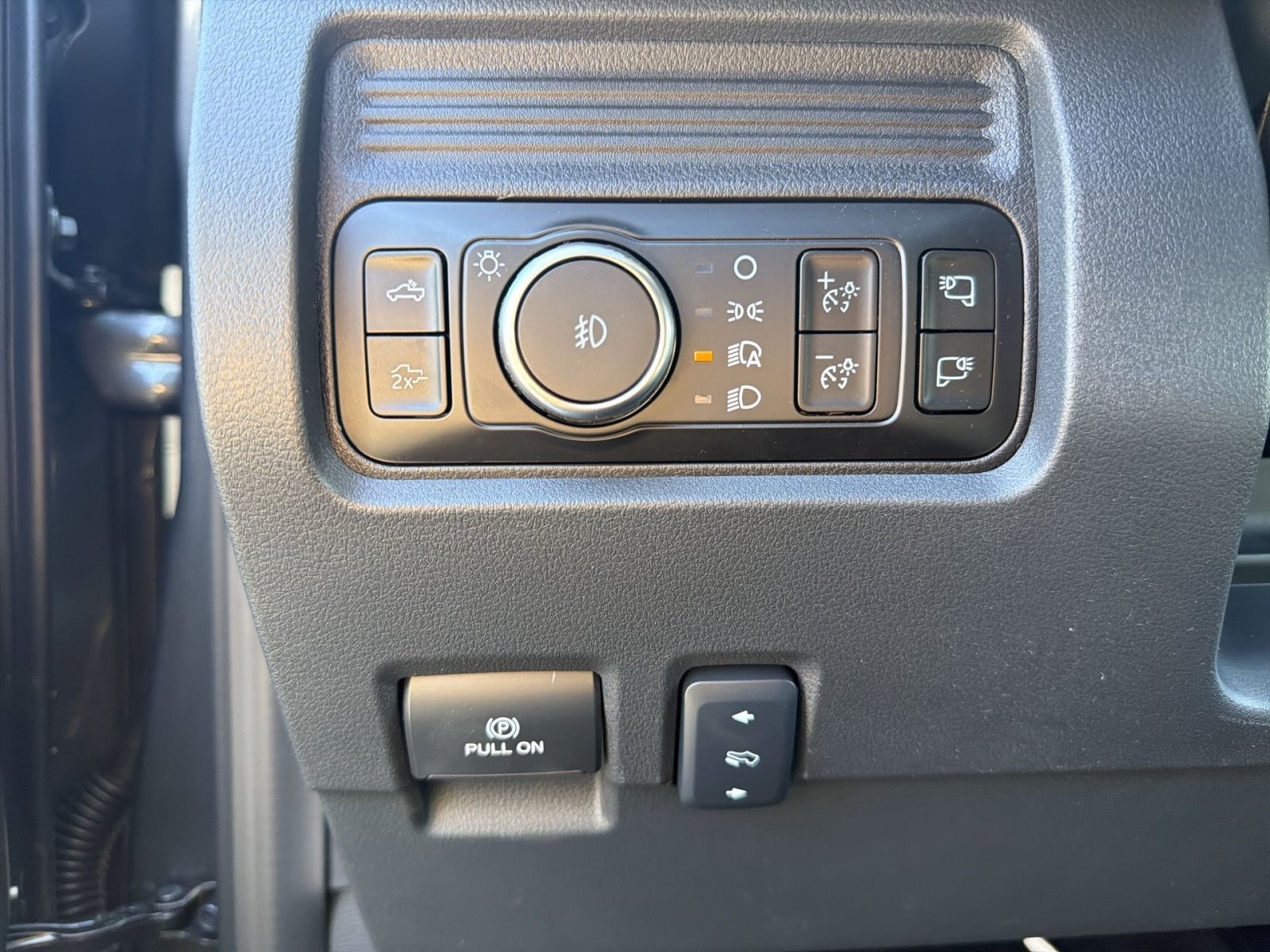 New 2026 Ford F250 Lariat w/ Lariat Premium Package AWD/4WD image 25