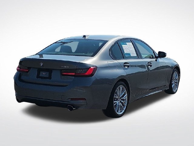 Used 2023 BMW 330i Sedan w/ Driving Assistance Package RWD image 5
