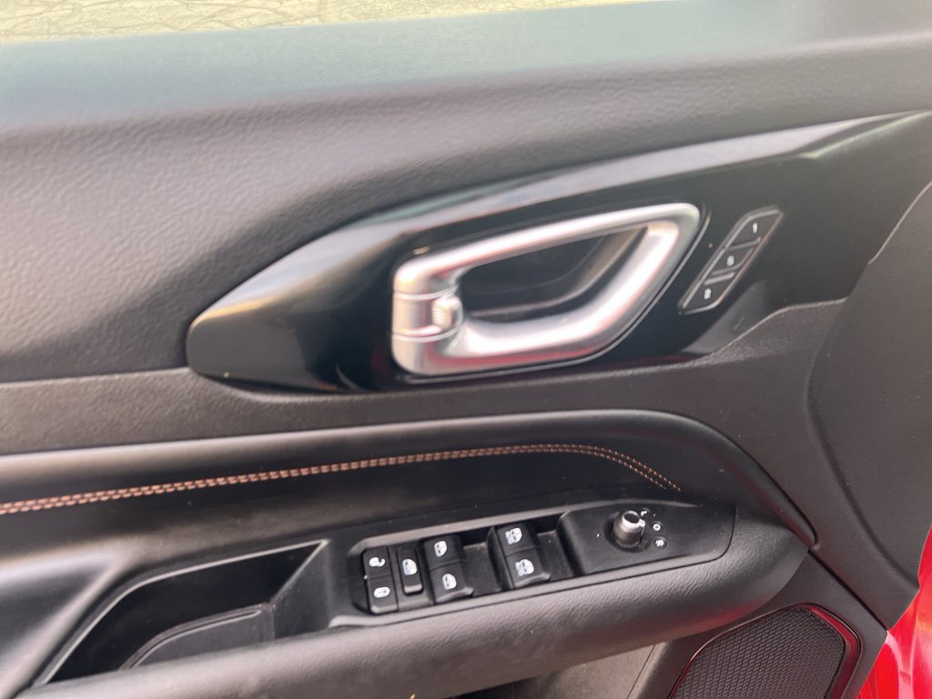 Used 2022 Jeep Compass Limited w/ (RED) Package image 11