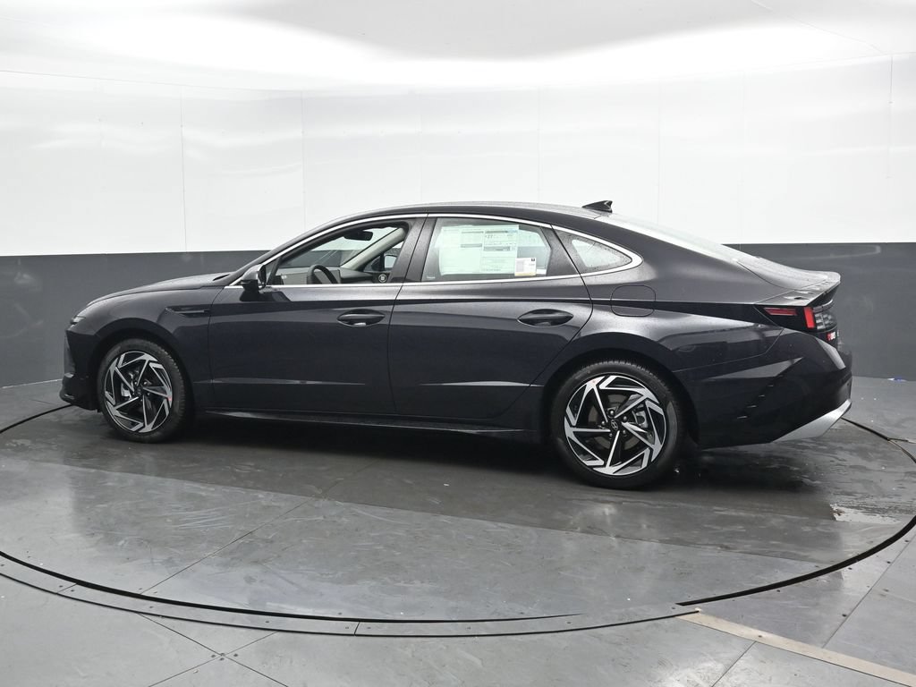 New 2026 Hyundai Sonata SEL AWD/4WD image 8
