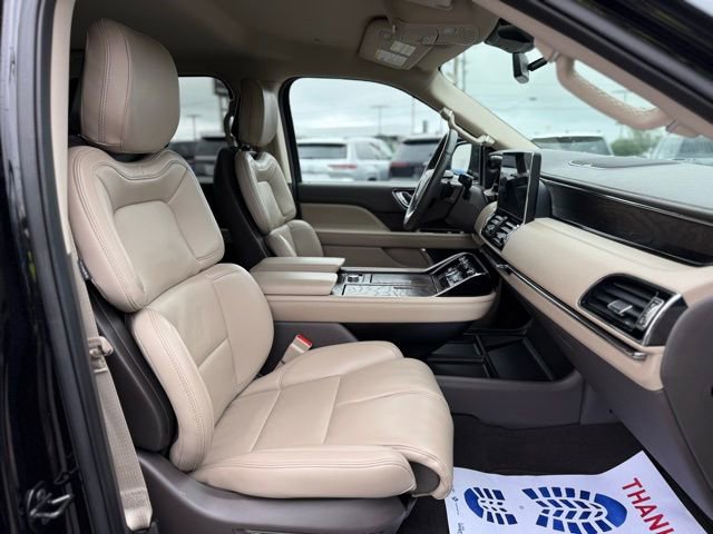 Used 2024 Lincoln Navigator Premiere image 21