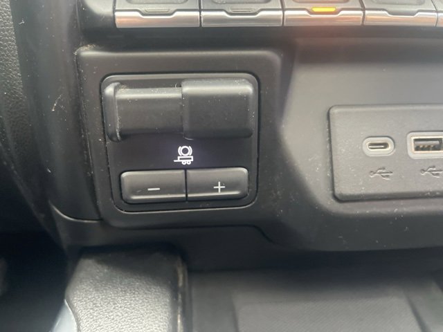 Used 2020 Chevrolet Silverado 2500 High Country w/ Z71 Off-Road Package image 17